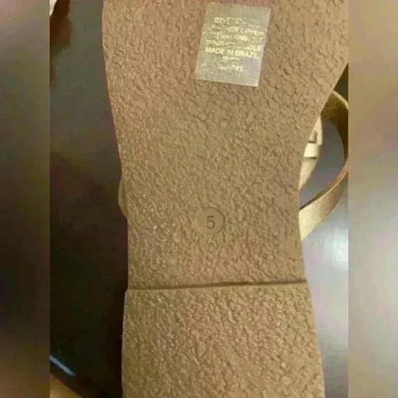 Madewell Boardwalk Skinny Sandals in Metallic Rose leather - Picture 5 of 13